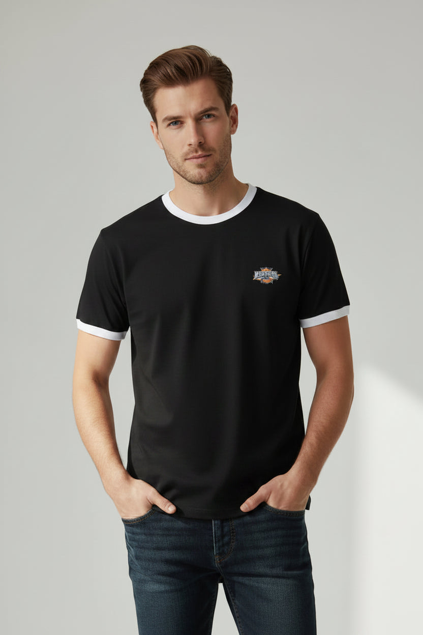 Tricou la baza gatului