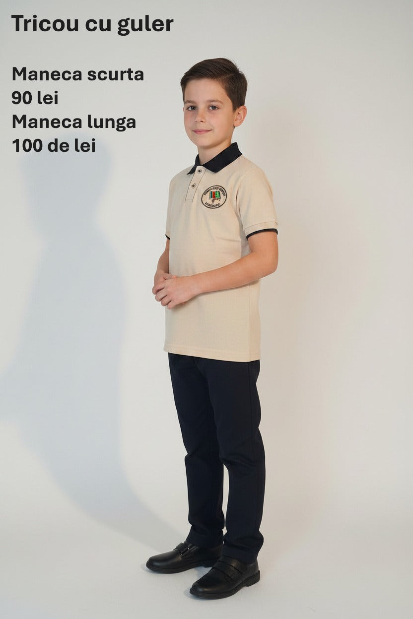 Tricou cu guler