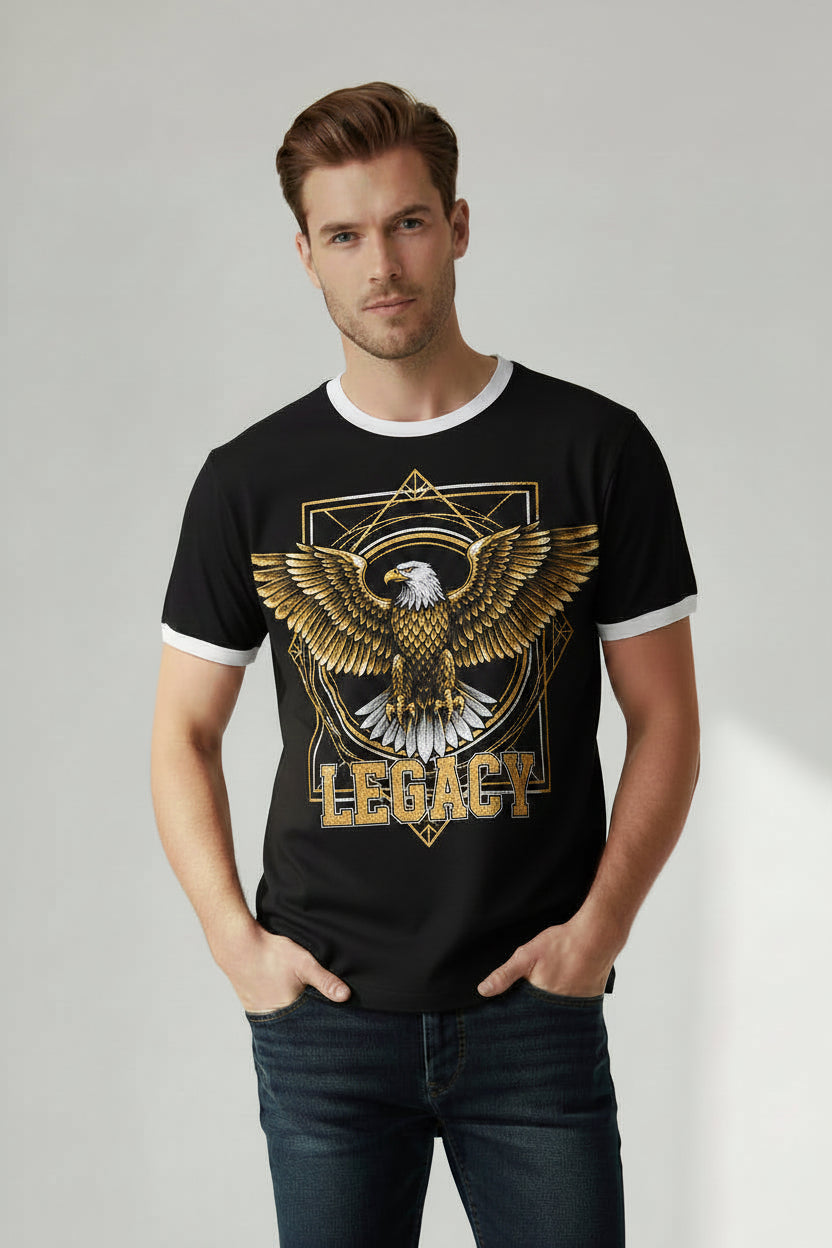 Tricou la baza gatului