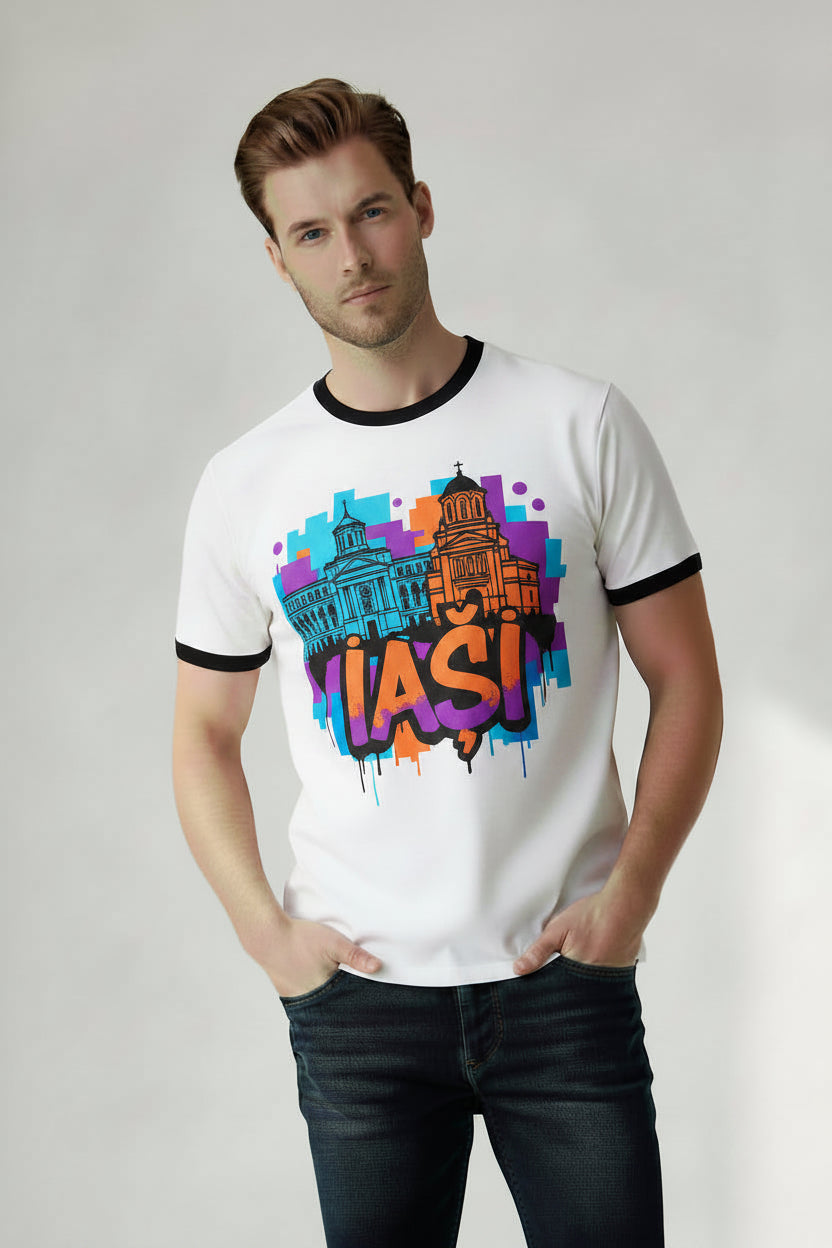 Tricou la baza gatului